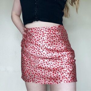 Princess Polly Satin Floral “THE JOAN MINI SKIRT' size 8